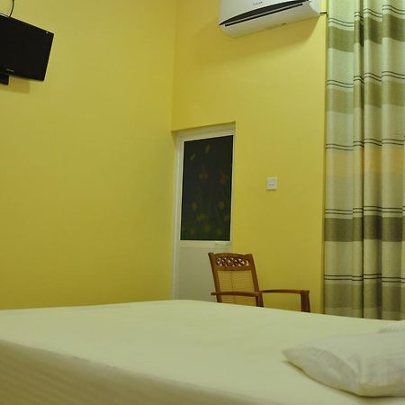 Hotel Pearl Gate Chilaw Eksteriør billede