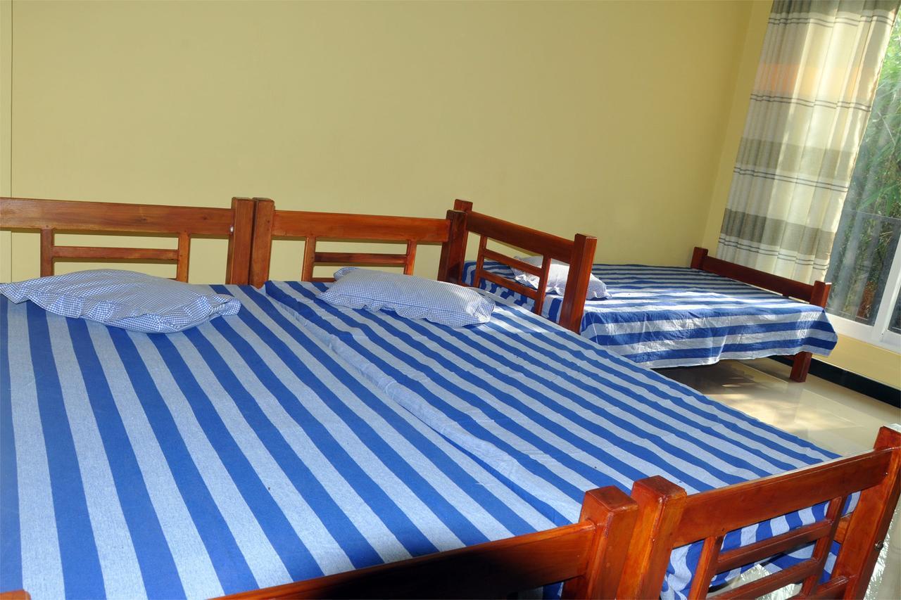 Hotel Pearl Gate Chilaw Eksteriør billede