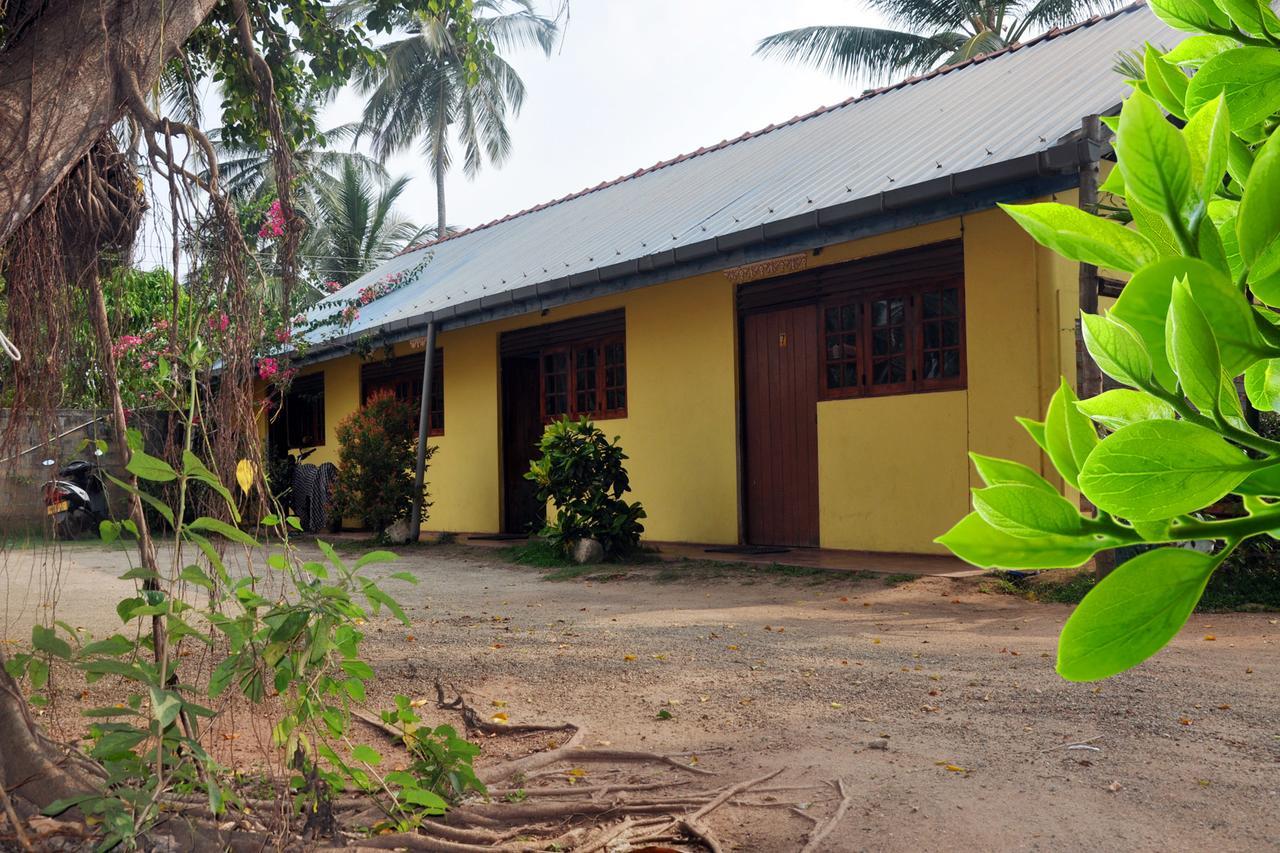 Hotel Pearl Gate Chilaw Eksteriør billede
