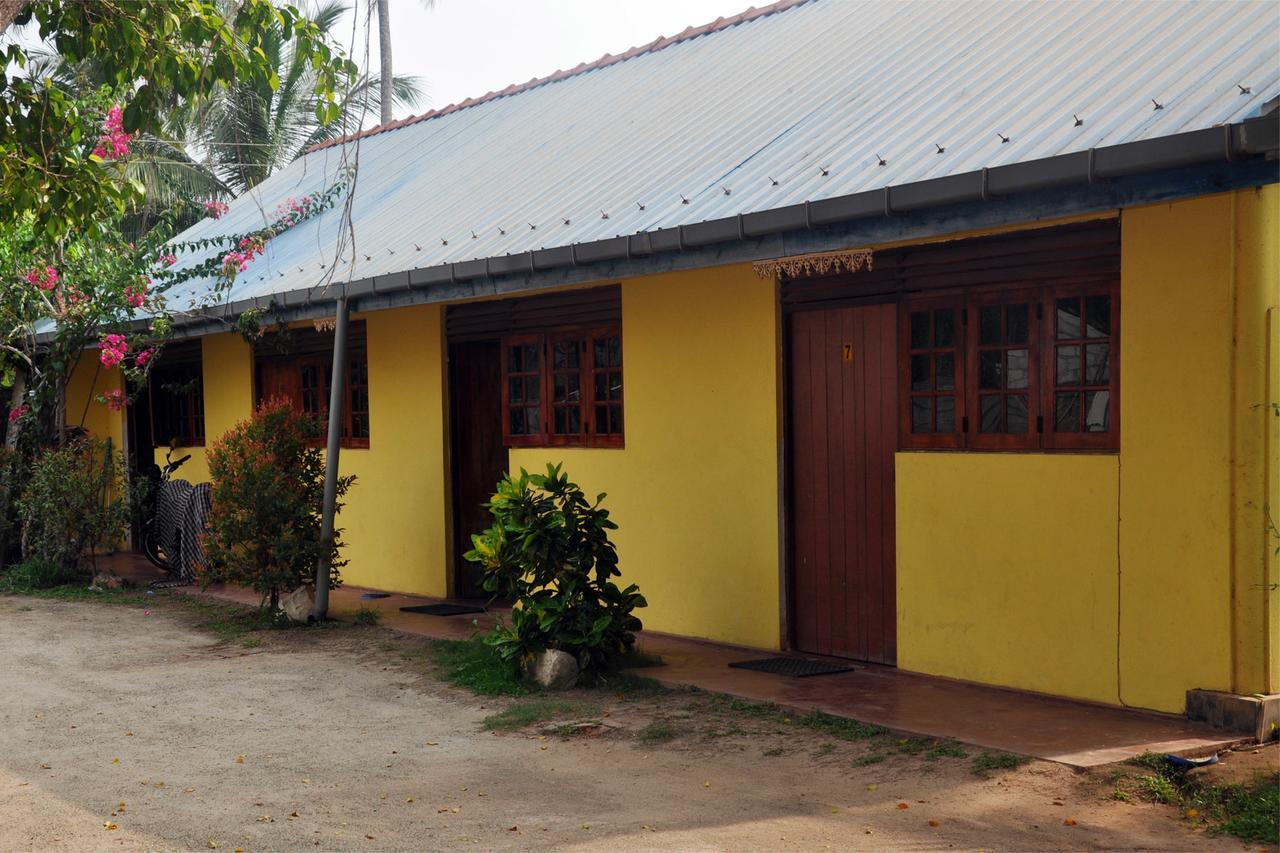 Hotel Pearl Gate Chilaw Eksteriør billede