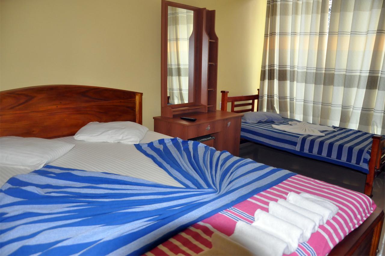 Hotel Pearl Gate Chilaw Eksteriør billede