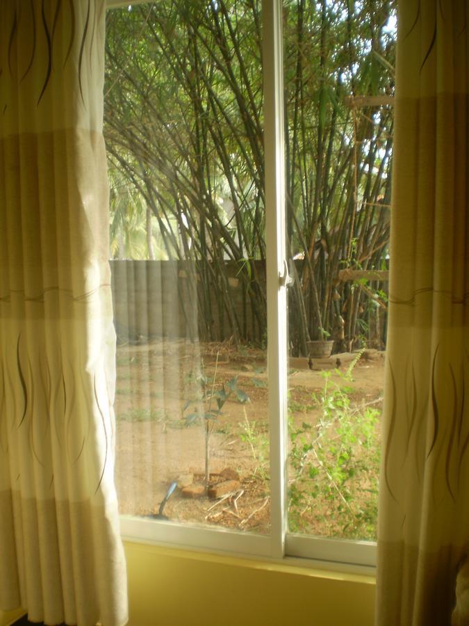 Hotel Pearl Gate Chilaw Eksteriør billede