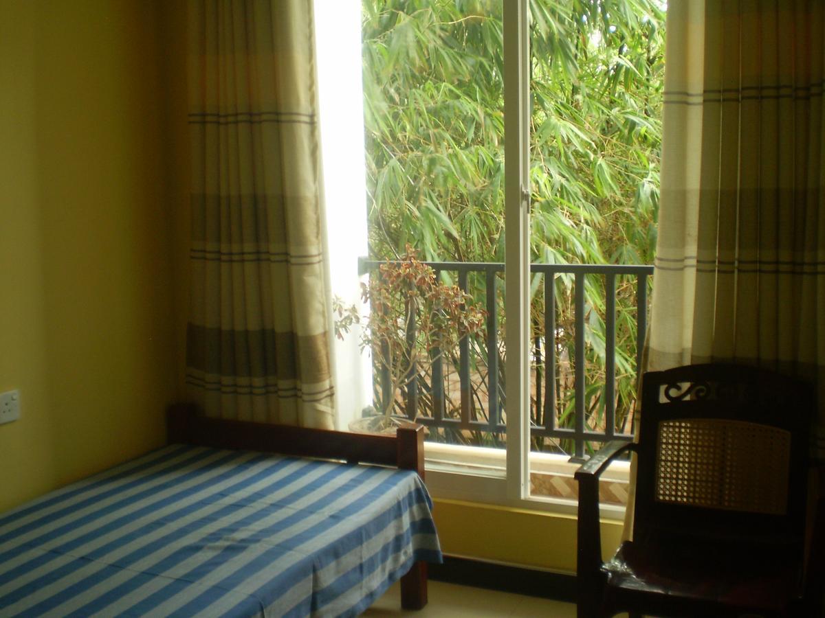 Hotel Pearl Gate Chilaw Eksteriør billede